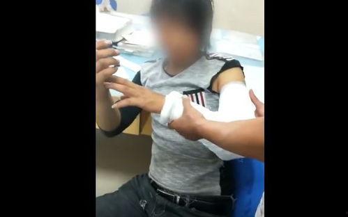 外国男网红吃瓜视频网站,揭秘外国男网红在吃瓜视频网站上的疯狂世界